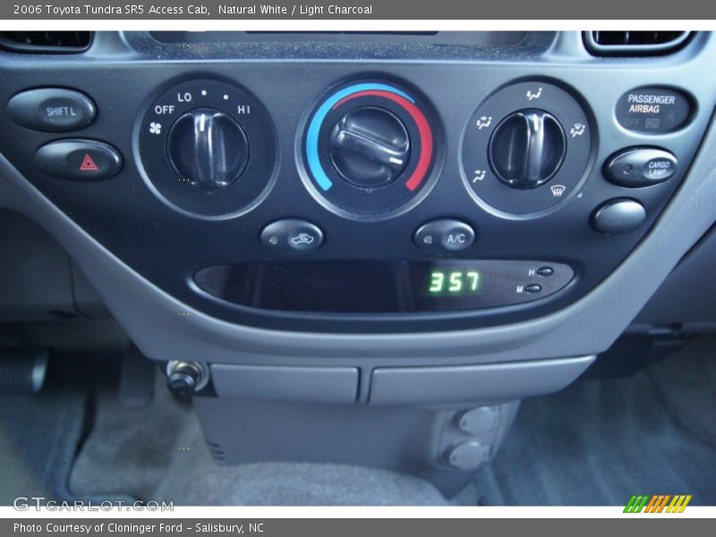 Natural White / Light Charcoal 2006 Toyota Tundra SR5 Access Cab