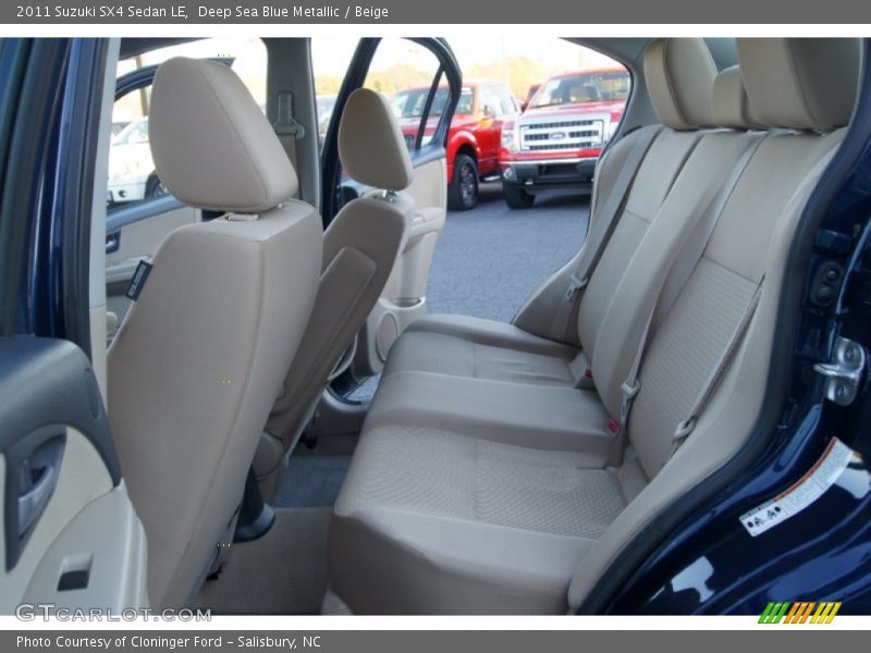 Rear Seat of 2011 SX4 Sedan LE