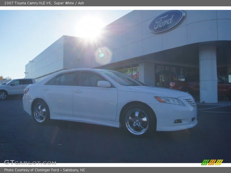 Super White / Ash 2007 Toyota Camry XLE V6