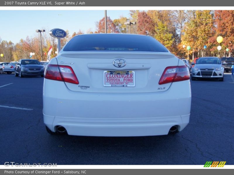 Super White / Ash 2007 Toyota Camry XLE V6