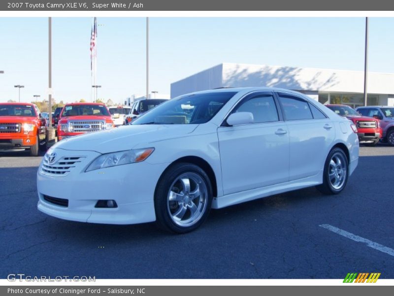 Super White / Ash 2007 Toyota Camry XLE V6