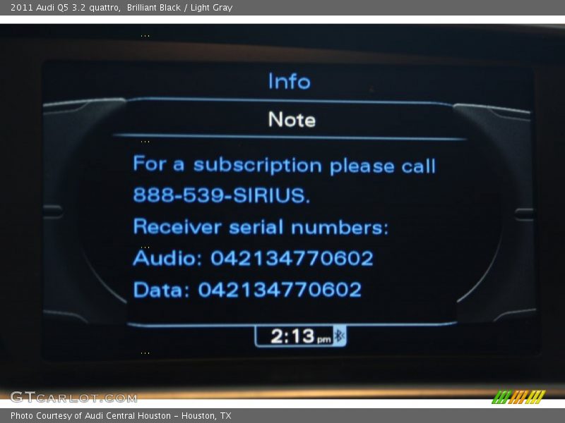Brilliant Black / Light Gray 2011 Audi Q5 3.2 quattro