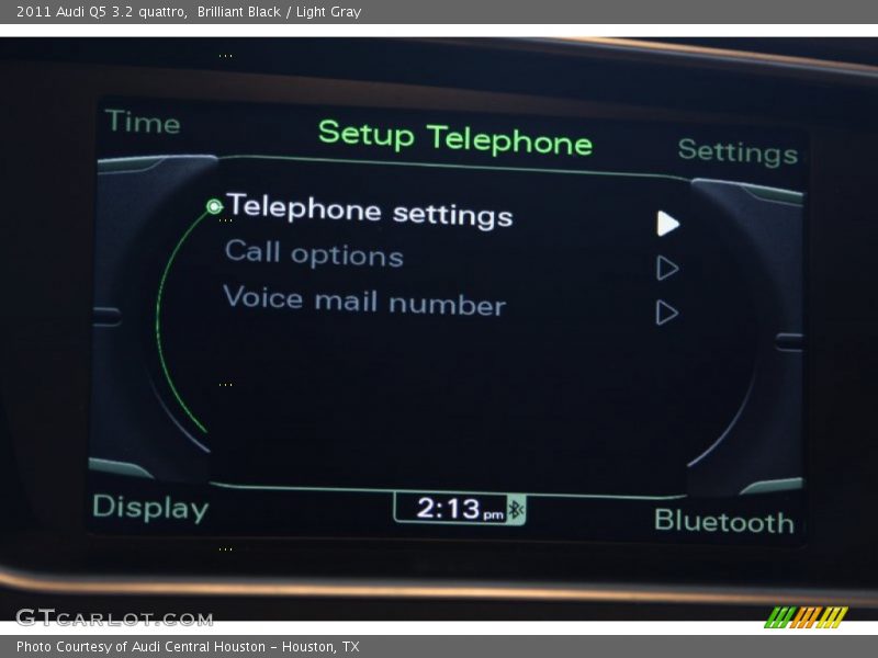 Brilliant Black / Light Gray 2011 Audi Q5 3.2 quattro