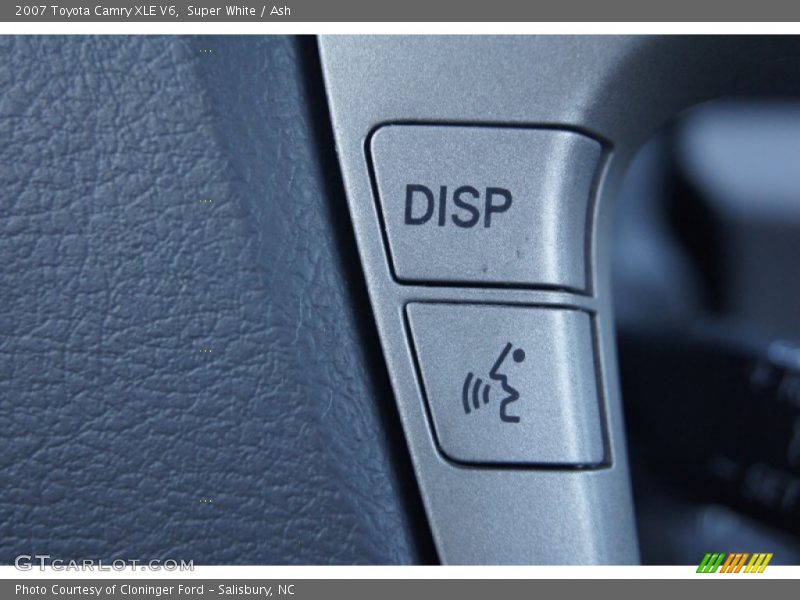Super White / Ash 2007 Toyota Camry XLE V6