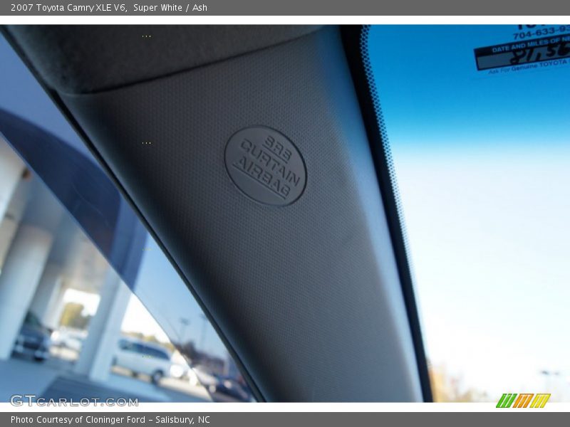 Super White / Ash 2007 Toyota Camry XLE V6