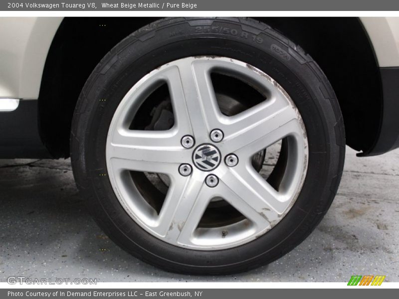 Wheat Beige Metallic / Pure Beige 2004 Volkswagen Touareg V8