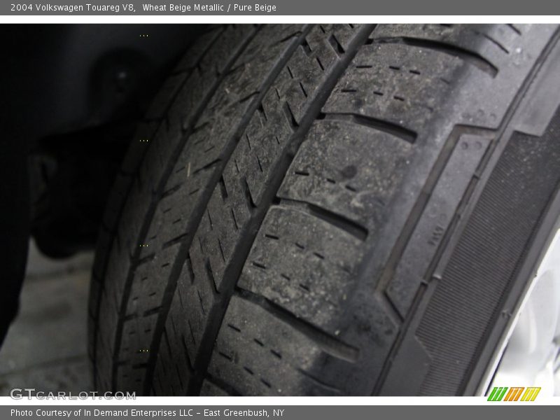 Wheat Beige Metallic / Pure Beige 2004 Volkswagen Touareg V8
