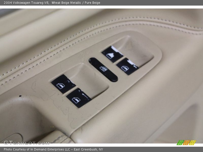 Wheat Beige Metallic / Pure Beige 2004 Volkswagen Touareg V8