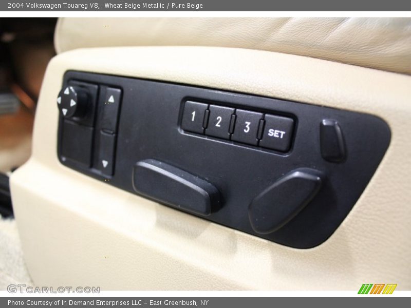 Wheat Beige Metallic / Pure Beige 2004 Volkswagen Touareg V8