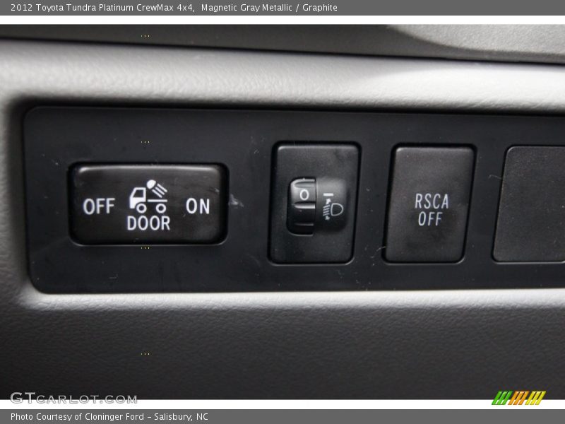 Magnetic Gray Metallic / Graphite 2012 Toyota Tundra Platinum CrewMax 4x4