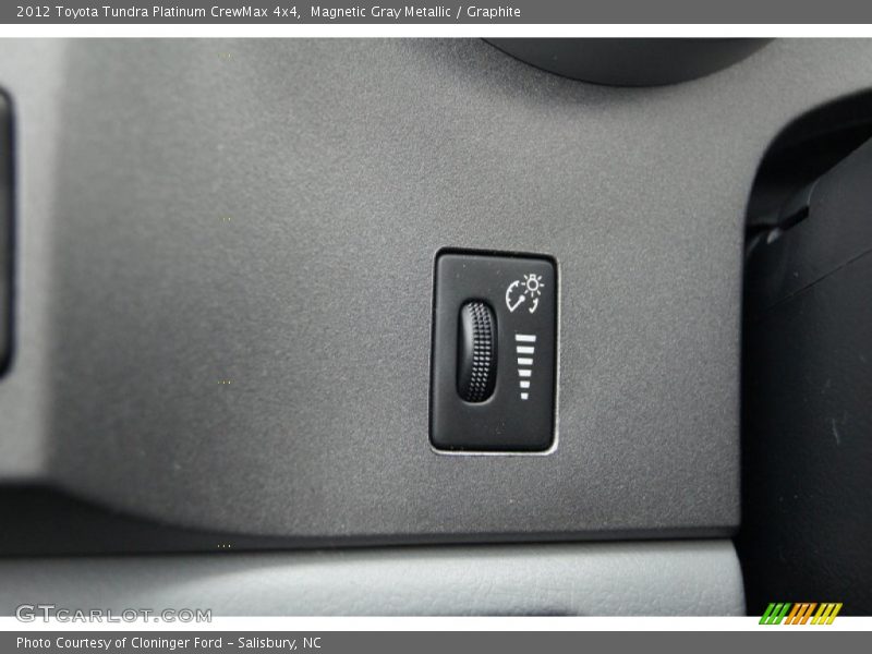 Magnetic Gray Metallic / Graphite 2012 Toyota Tundra Platinum CrewMax 4x4