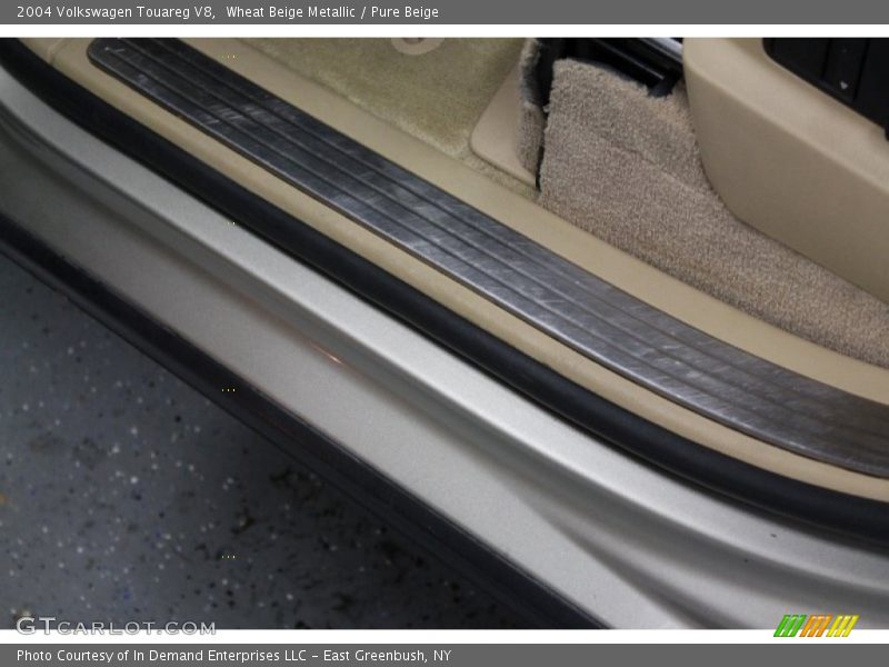 Wheat Beige Metallic / Pure Beige 2004 Volkswagen Touareg V8