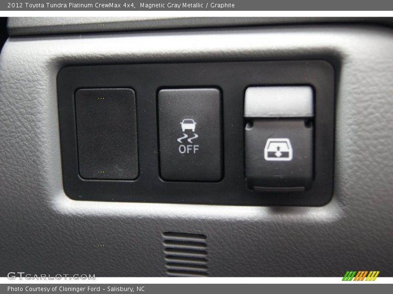 Magnetic Gray Metallic / Graphite 2012 Toyota Tundra Platinum CrewMax 4x4