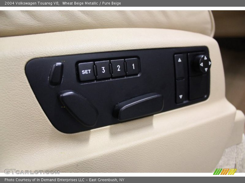 Wheat Beige Metallic / Pure Beige 2004 Volkswagen Touareg V8