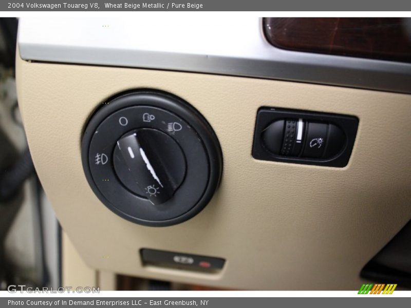 Wheat Beige Metallic / Pure Beige 2004 Volkswagen Touareg V8