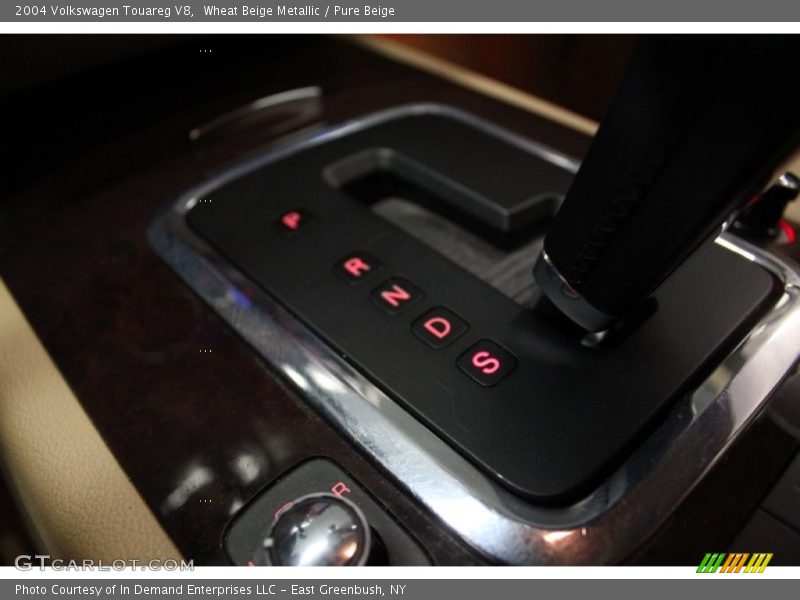 Wheat Beige Metallic / Pure Beige 2004 Volkswagen Touareg V8