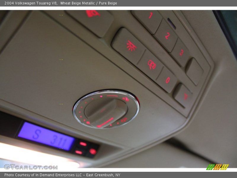 Wheat Beige Metallic / Pure Beige 2004 Volkswagen Touareg V8