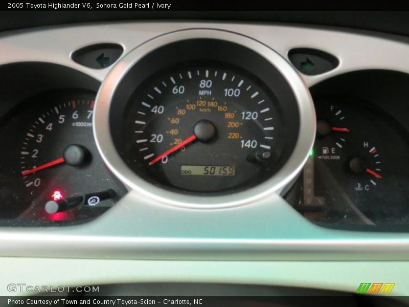 Sonora Gold Pearl / Ivory 2005 Toyota Highlander V6