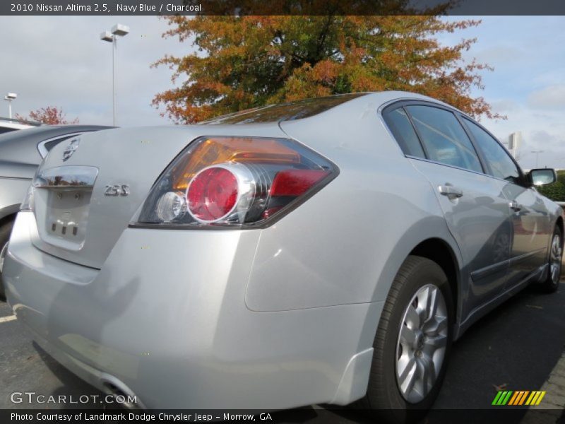 Navy Blue / Charcoal 2010 Nissan Altima 2.5