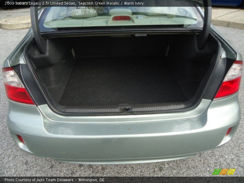Seacrest Green Metallic / Warm Ivory 2009 Subaru Legacy 2.5i Limited Sedan