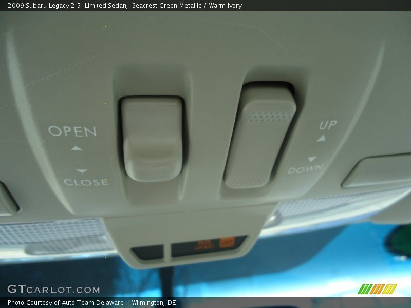 Seacrest Green Metallic / Warm Ivory 2009 Subaru Legacy 2.5i Limited Sedan