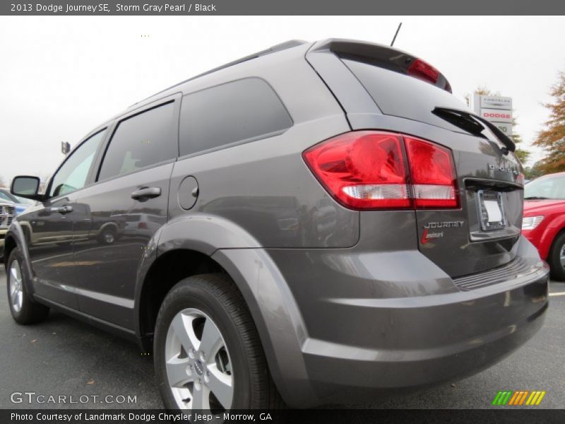 Storm Gray Pearl / Black 2013 Dodge Journey SE