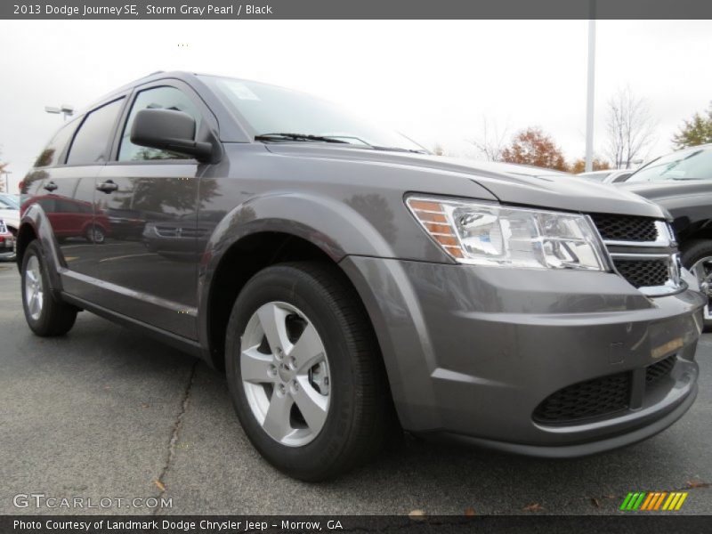 Storm Gray Pearl / Black 2013 Dodge Journey SE