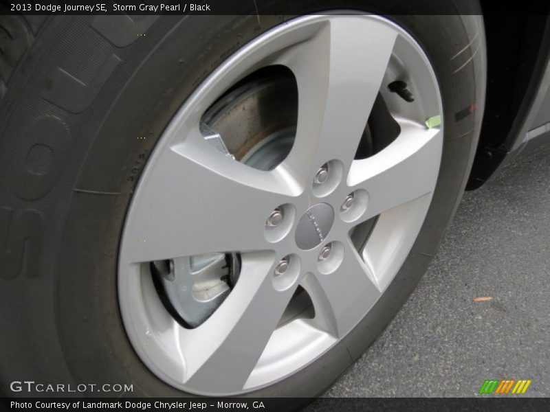 Storm Gray Pearl / Black 2013 Dodge Journey SE