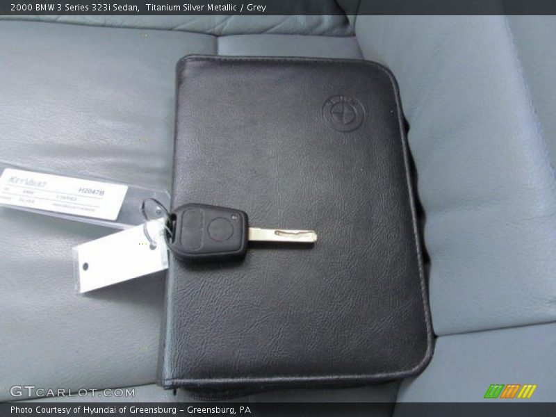 Books/Manuals of 2000 3 Series 323i Sedan