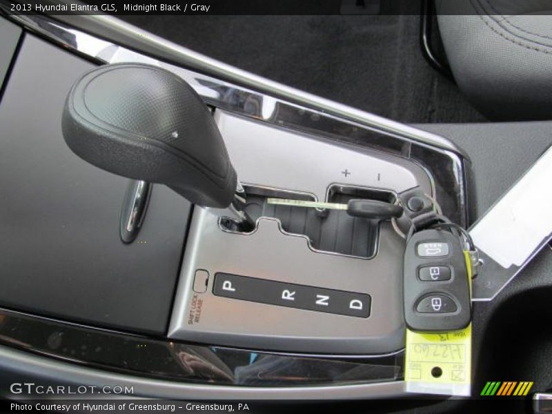 Midnight Black / Gray 2013 Hyundai Elantra GLS