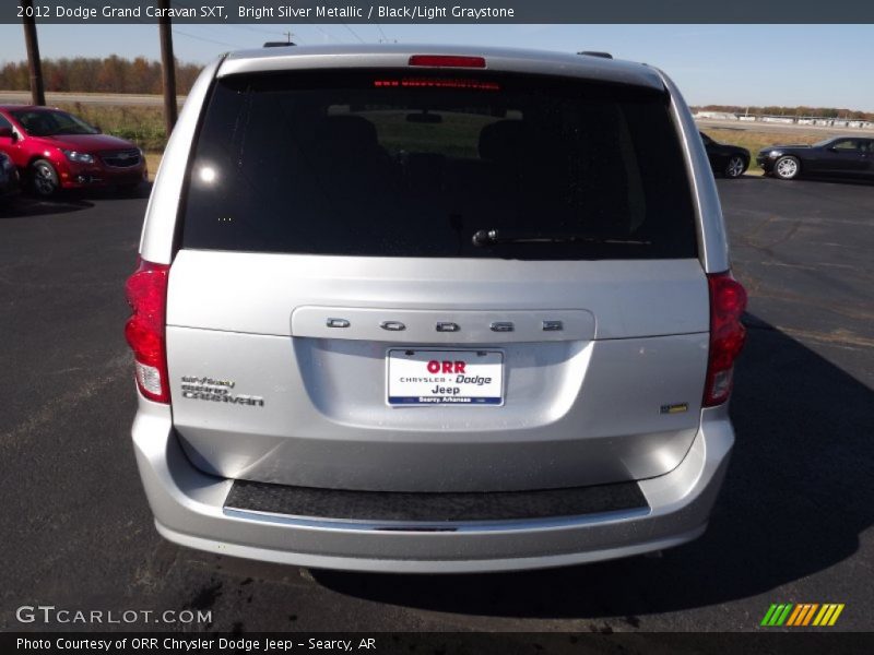 Bright Silver Metallic / Black/Light Graystone 2012 Dodge Grand Caravan SXT