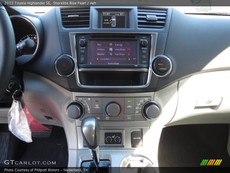 Shoreline Blue Pearl / Ash 2013 Toyota Highlander SE