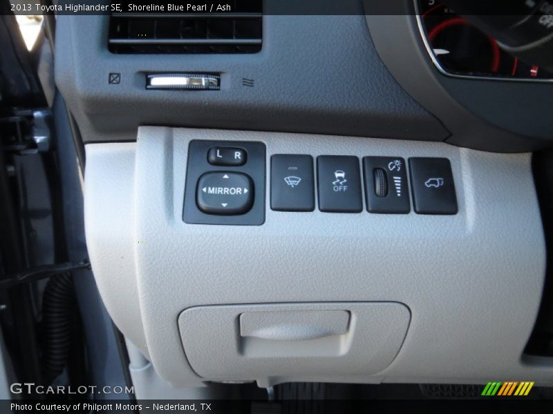 Shoreline Blue Pearl / Ash 2013 Toyota Highlander SE