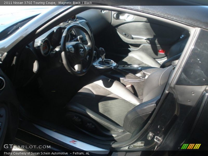 Magnetic Black / Black 2011 Nissan 370Z Touring Coupe
