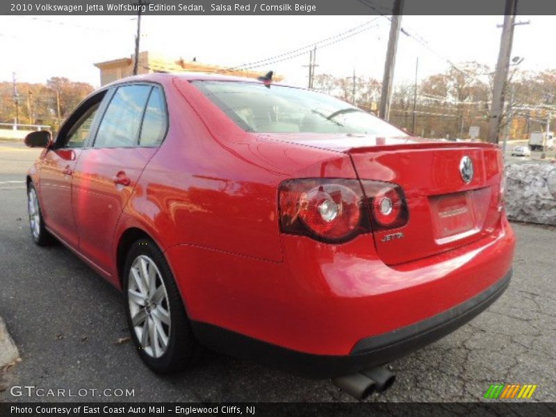 Salsa Red / Cornsilk Beige 2010 Volkswagen Jetta Wolfsburg Edition Sedan