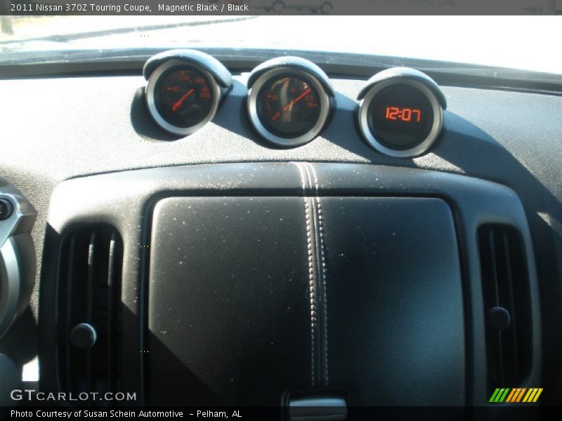 Magnetic Black / Black 2011 Nissan 370Z Touring Coupe