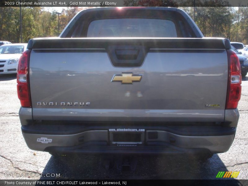 Gold Mist Metallic / Ebony 2009 Chevrolet Avalanche LT 4x4
