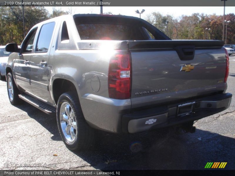 Gold Mist Metallic / Ebony 2009 Chevrolet Avalanche LT 4x4