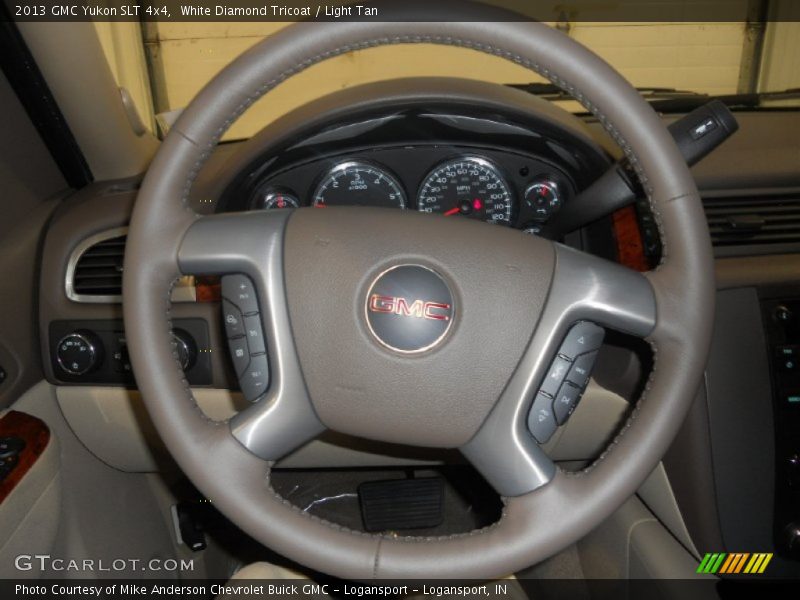 White Diamond Tricoat / Light Tan 2013 GMC Yukon SLT 4x4