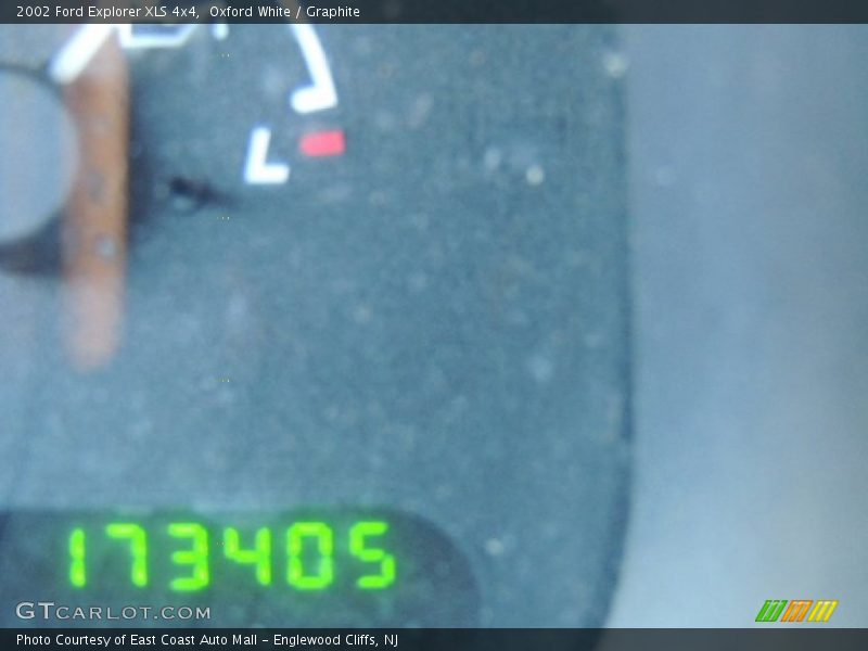 Oxford White / Graphite 2002 Ford Explorer XLS 4x4
