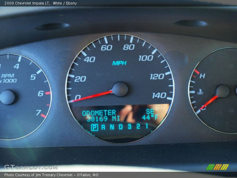 White / Ebony 2009 Chevrolet Impala LT