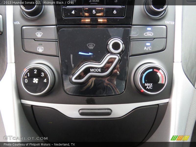Midnight Black / Gray 2013 Hyundai Sonata GLS