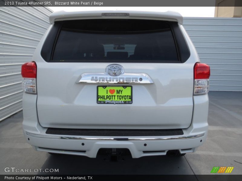 Blizzard White Pearl / Beige 2013 Toyota 4Runner SR5