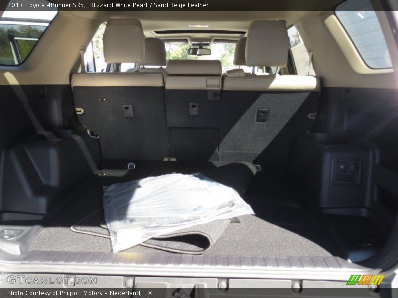 Blizzard White Pearl / Sand Beige Leather 2013 Toyota 4Runner SR5