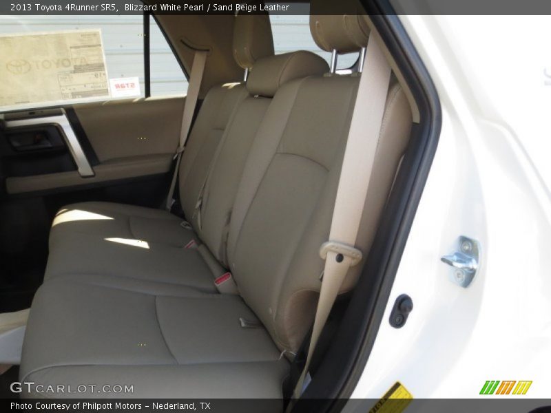 Blizzard White Pearl / Sand Beige Leather 2013 Toyota 4Runner SR5
