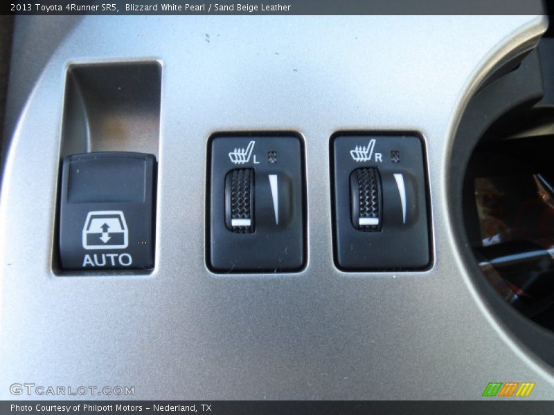 Blizzard White Pearl / Sand Beige Leather 2013 Toyota 4Runner SR5