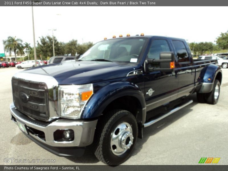 Front 3/4 View of 2011 F450 Super Duty Lariat Crew Cab 4x4 Dually