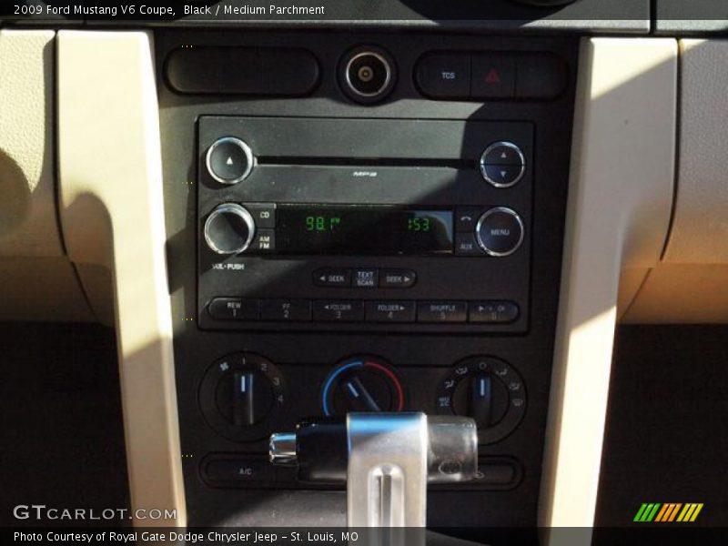 Black / Medium Parchment 2009 Ford Mustang V6 Coupe