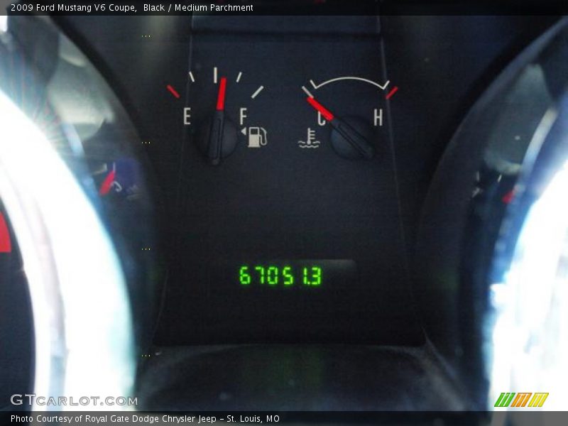 Black / Medium Parchment 2009 Ford Mustang V6 Coupe