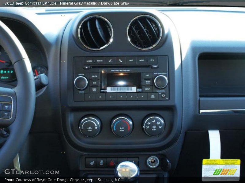 Mineral Gray Metallic / Dark Slate Gray 2013 Jeep Compass Latitude